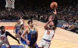 NBA'de Knicks, Warriors'ı 21 sayı geriden gelerek mağlup etti