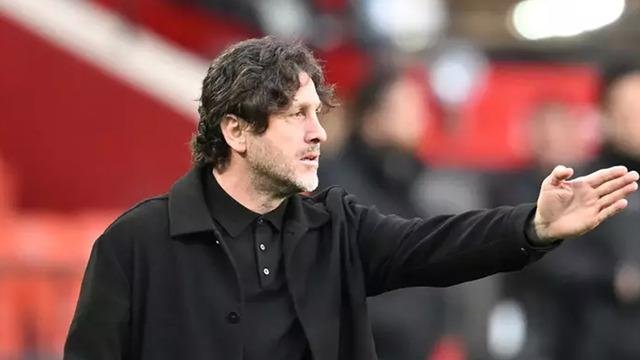 Trabzonspor'da Fatih Tekke'den Galatasaray derbisi öncesi çifte şok