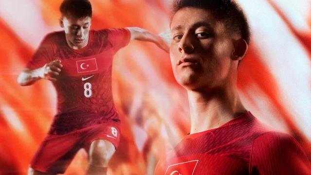 Milli Takımımızın yeni formaları tanıtıldı! Fiyatları gündem oldu