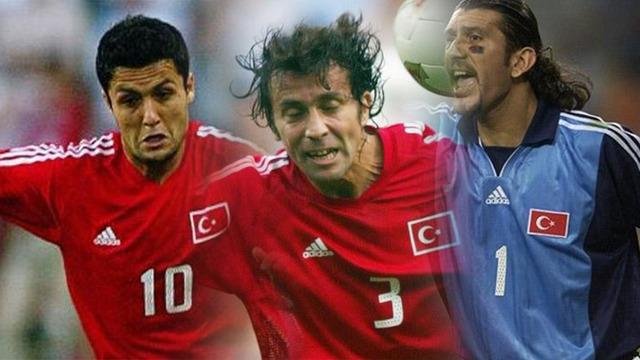 2002’nin kahramanlarından Milli Takıma büyük övgü! Kosova maçı öncesi o ismi işaret etti